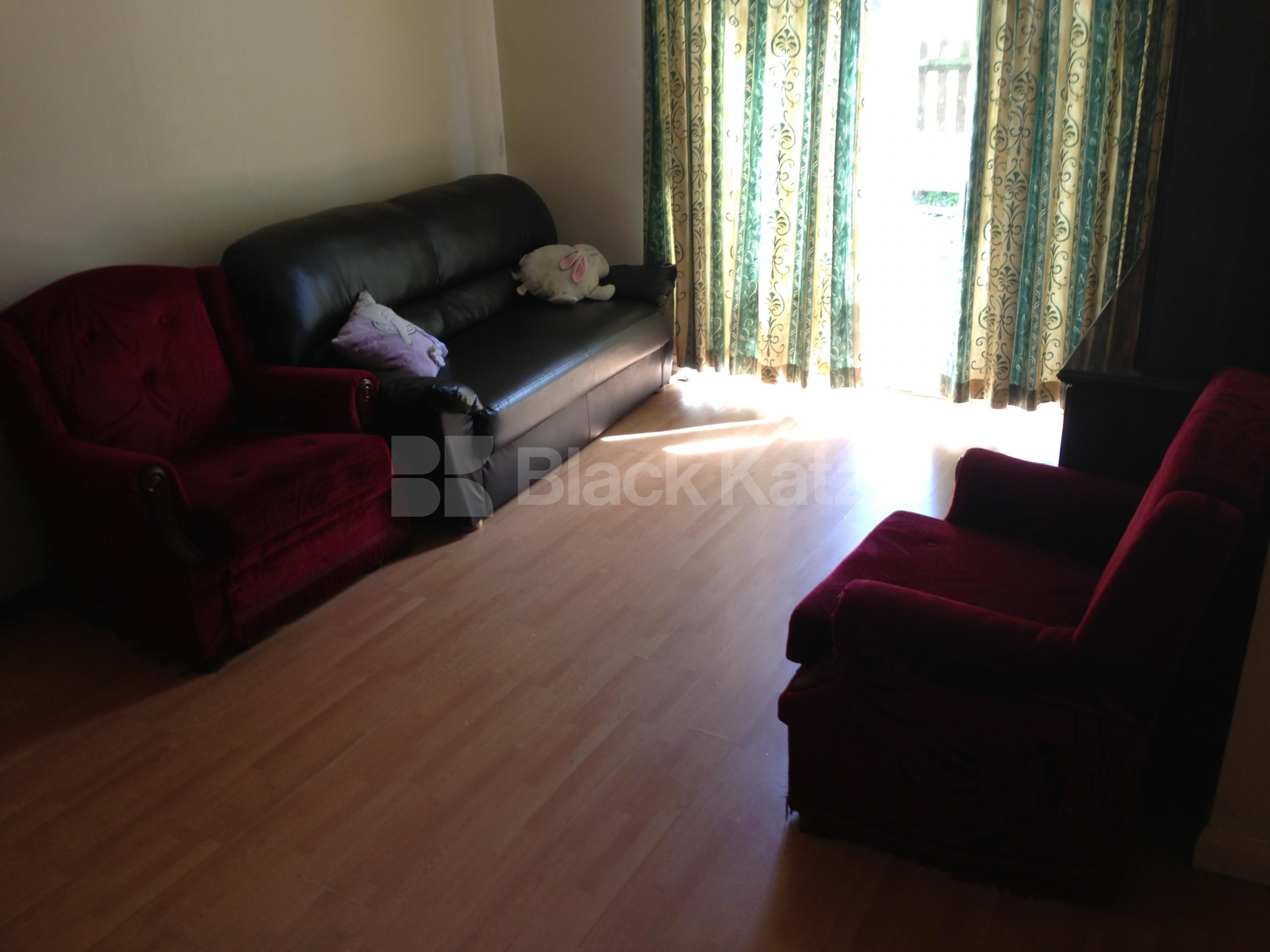 			4 Bedroom, 1 bath, 1 reception Flat			 Portland Road, Seven Sisters N15